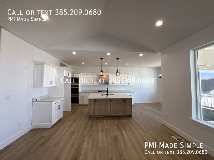 1215 North 400 East - Photo 3 of 28