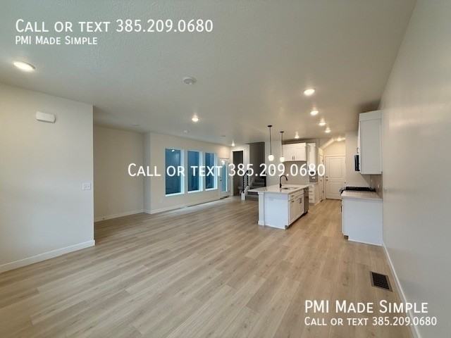 10063 N Torreya Dr - Photo 2 of 35