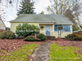 featured image of 3740 Southeast Tibbetts Street