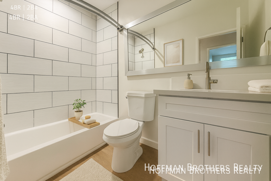 726 Idaho Avenue #102 - Photo 4 of 9