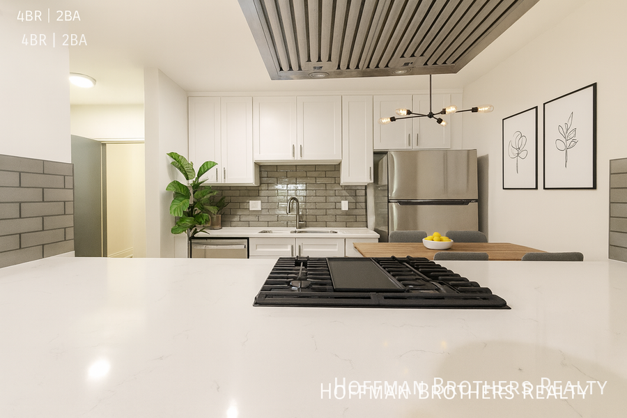 726 Idaho Avenue #102 - Photo 5 of 9