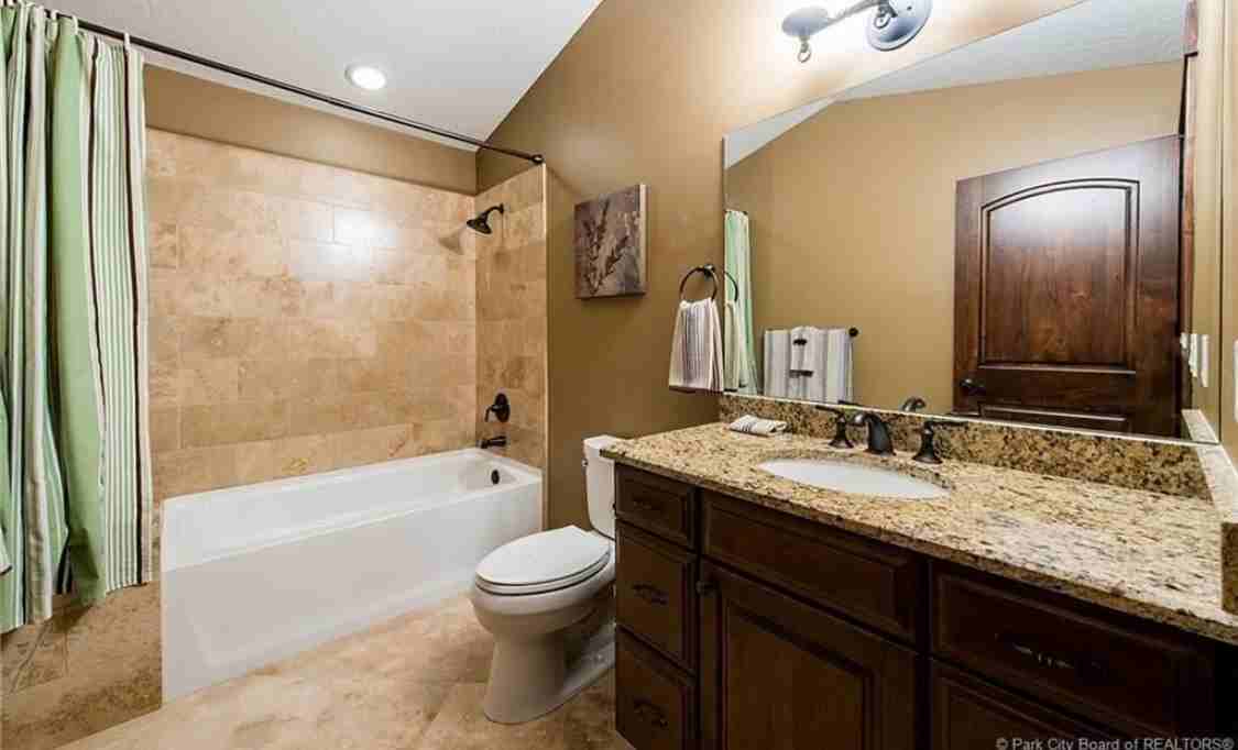 7315 Pinebrook Rd - Photo 5 of 17