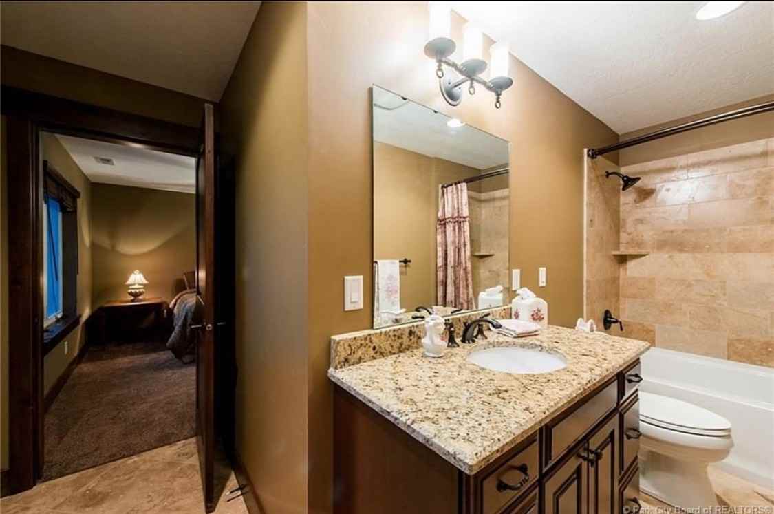 7315 Pinebrook Rd - Photo 7 of 17