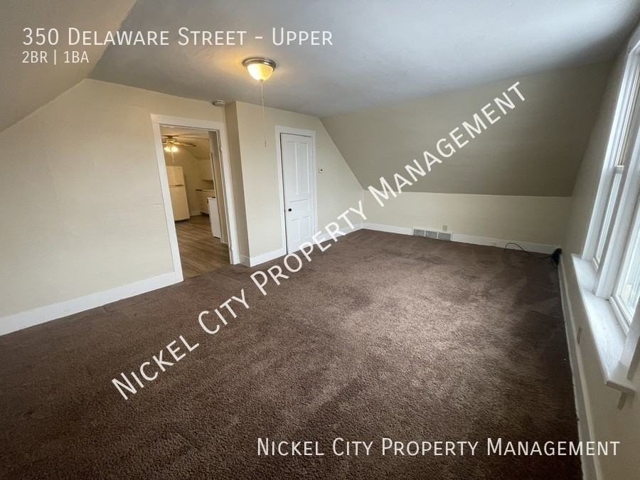 350 Delaware St - Photo 4 of 9