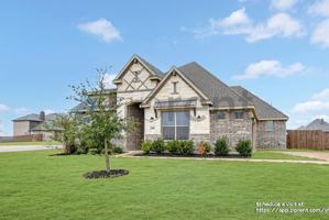 featured image of 12501 Eagles Bluff
