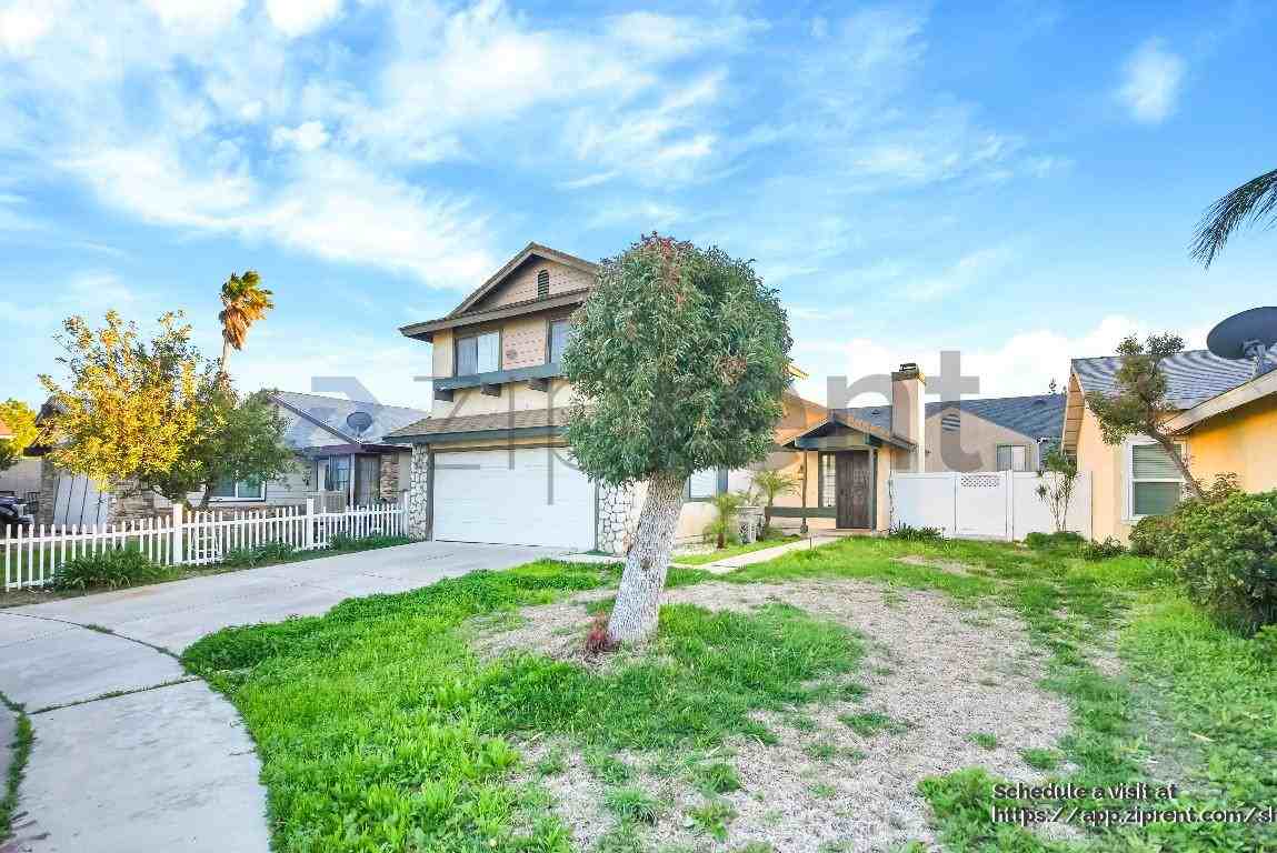 16285 Barbee St - Photo 2 of 26