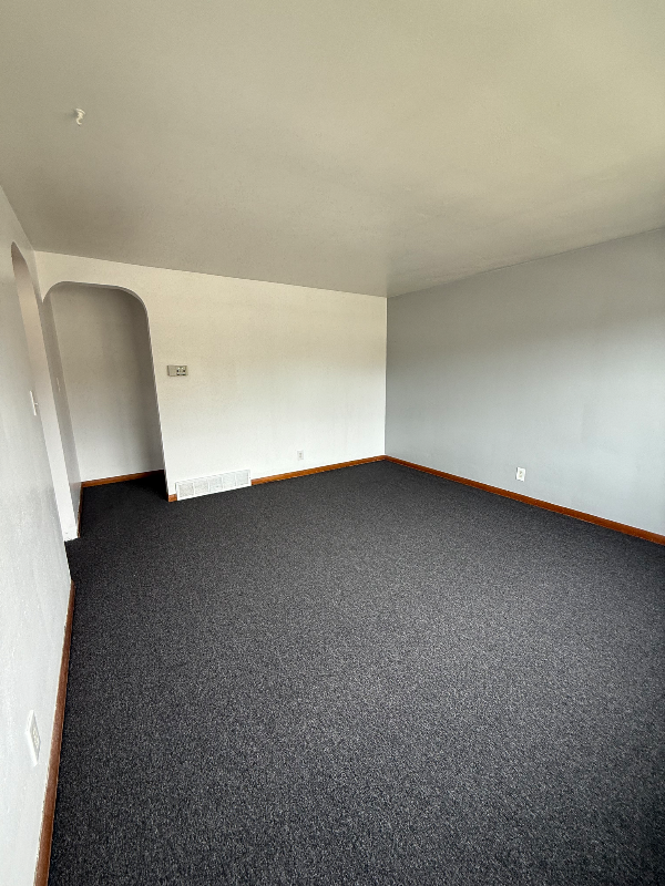 1523 Melvin Avenue - Photo 2 of 20