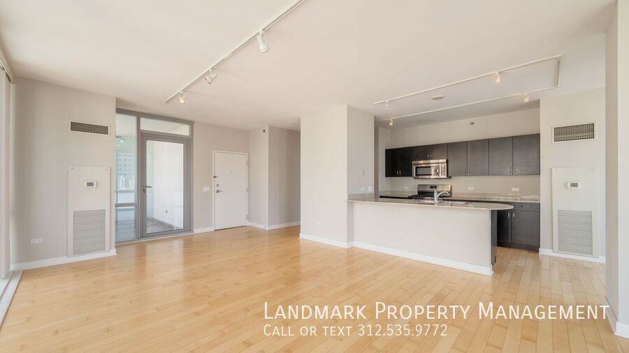 8 E Randolph St #1805 - Photo 7 of 27