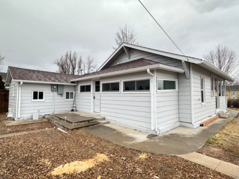 132 6th Street - Photo 3 of 20