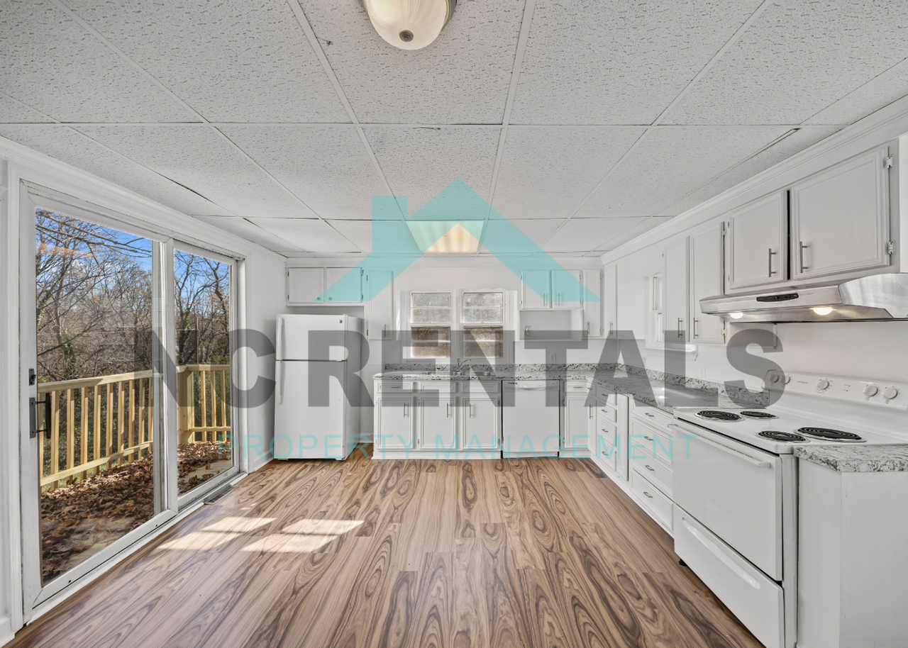 721 Davis St - Photo 7 of 24