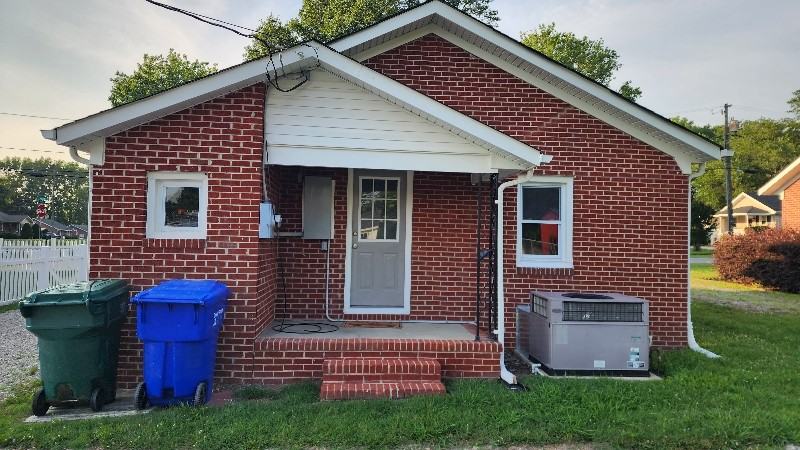 1513 Griggs St - Photo 2 of 8