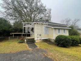 featured image of 110 West Ridge Circle