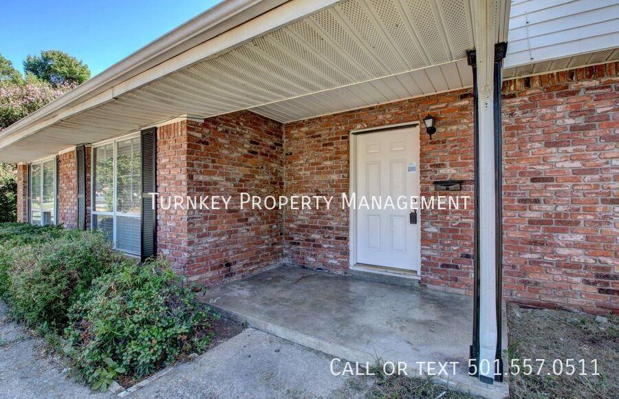 7 Fairbrook Dr - Photo 2 of 28