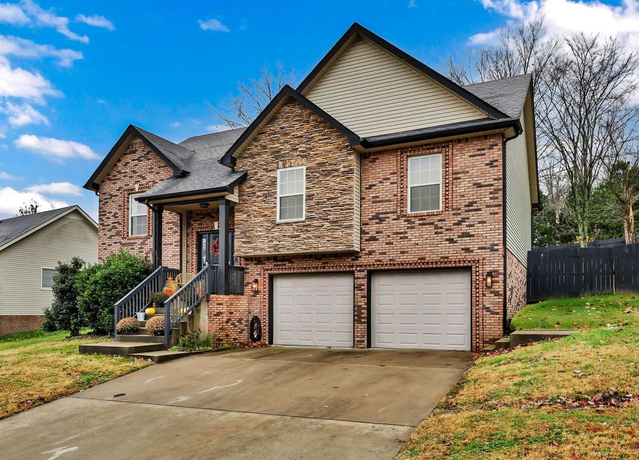 1838 Patricia Dr - Photo 4 of 41