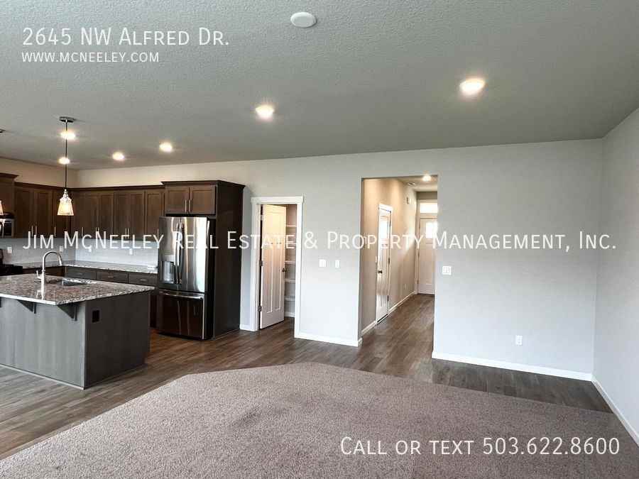 2645 Nw Alfred Dr - Photo 2 of 35