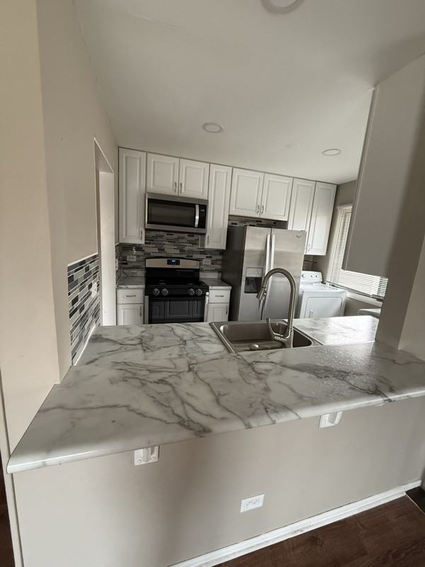 29W566 Winchester Cir S #4 - Photo 3 of 12