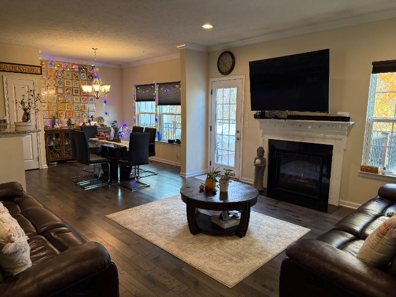 624 Edison Drive - Photo 3 of 20