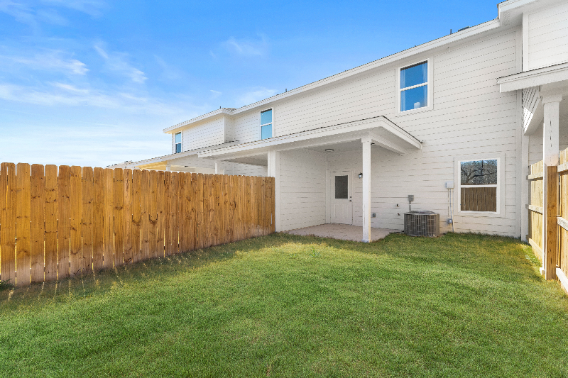 226 Bonnie Bnd #222 - Photo 2 of 20