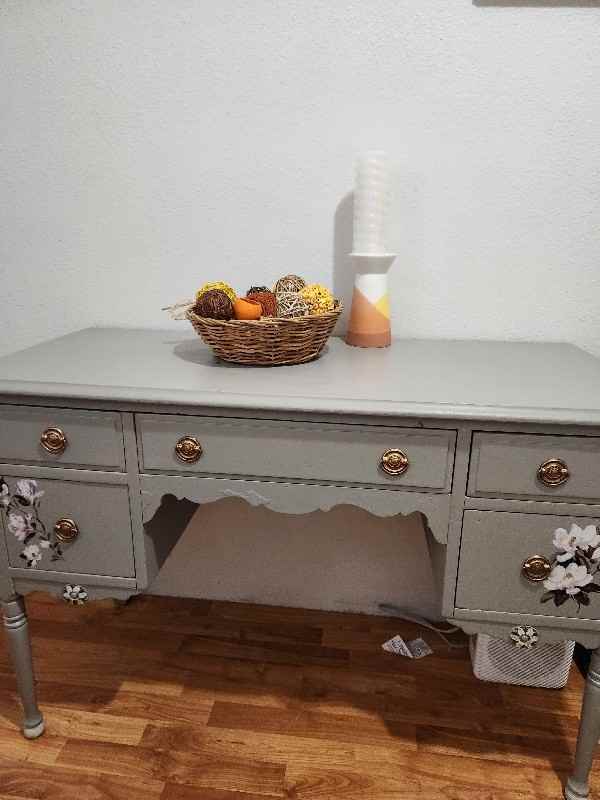 710 Catskill St - Photo 2 of 10