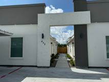 433 E Acacia St #4 - Photo 1 of 1