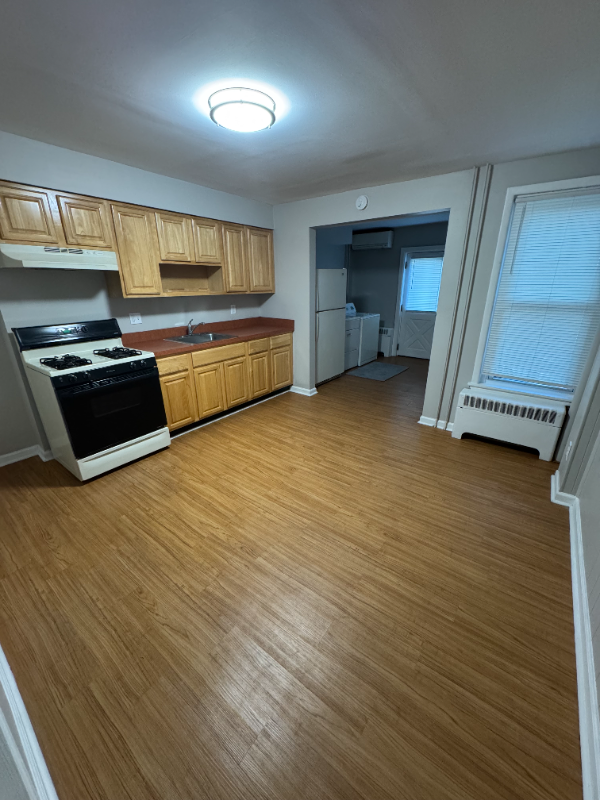 346 Massasoit Street - Photo 2 of 10