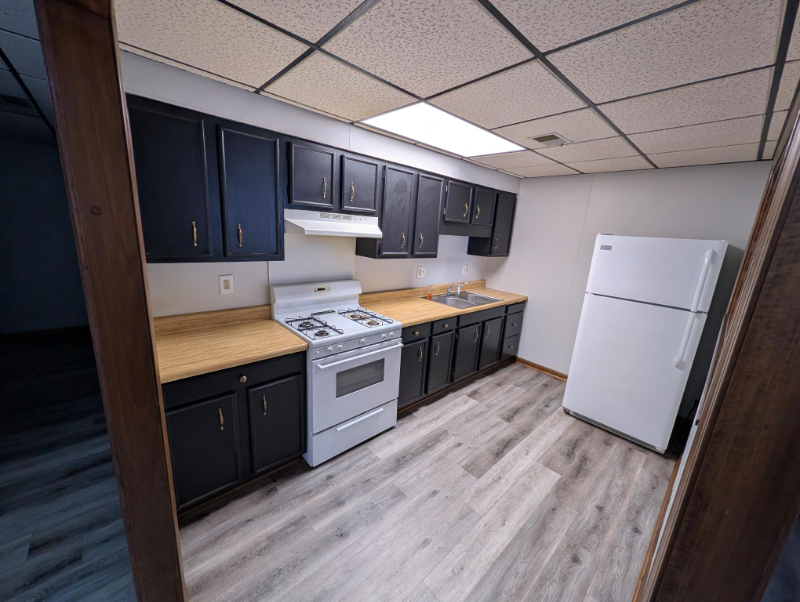 209 W Oak St #209-3 - Photo 4 of 10