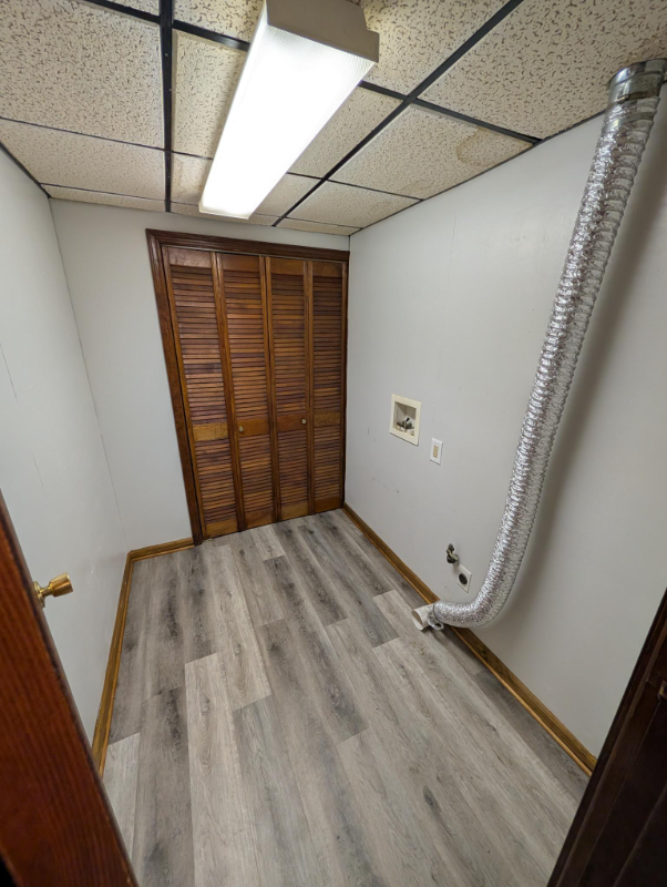 209 W Oak St #209-3 - Photo 6 of 10