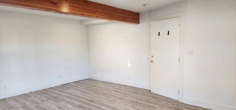 1112 Robert Bush Drive West #C - Photo 3 of 5