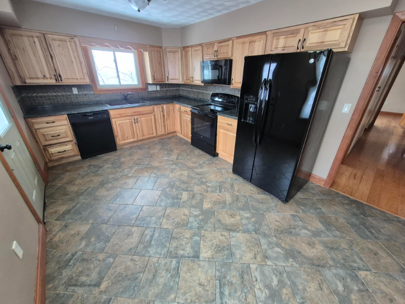317 Ruskin Drive - Photo 2 of 11