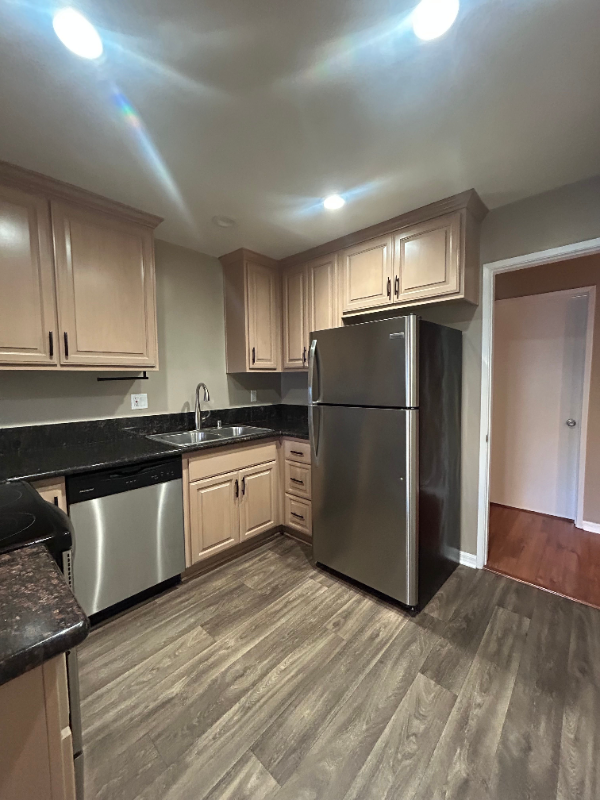 832 Bonita Ave #832 - Photo 5 of 12