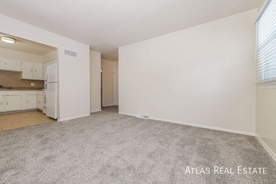 906 Se 3rd Ter #B - Photo 4 of 19