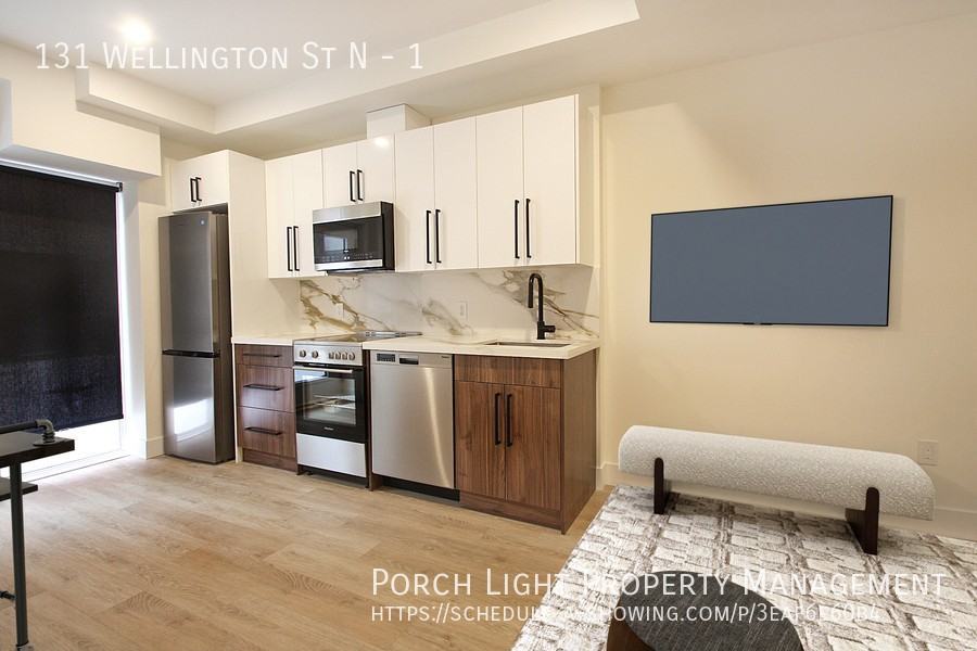 131 Wellington St N #1 - Photo 2 of 12