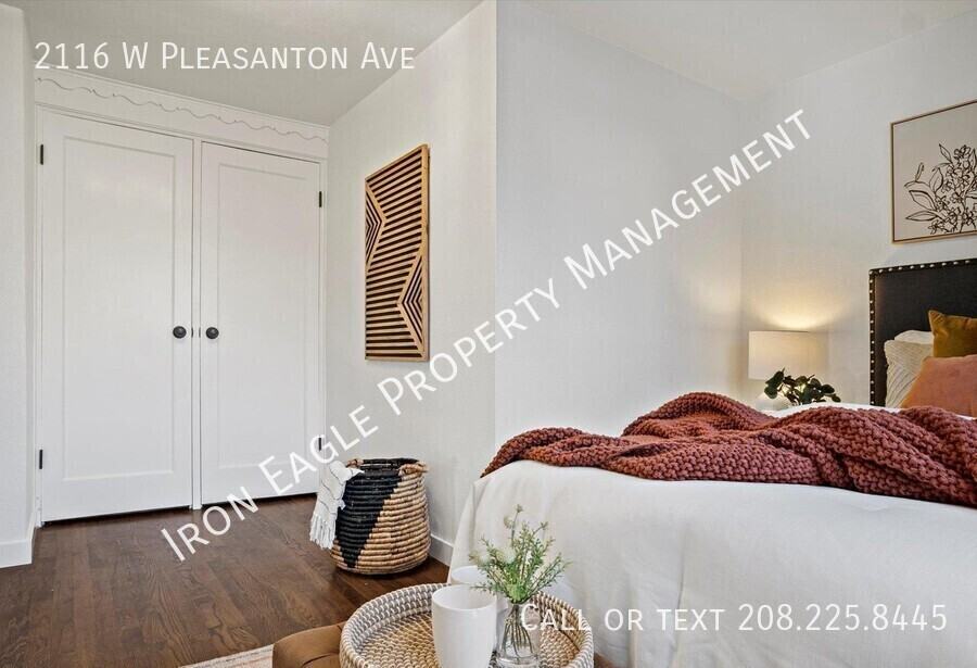 2116 West Pleasanton Avenue - Photo 7 of 12