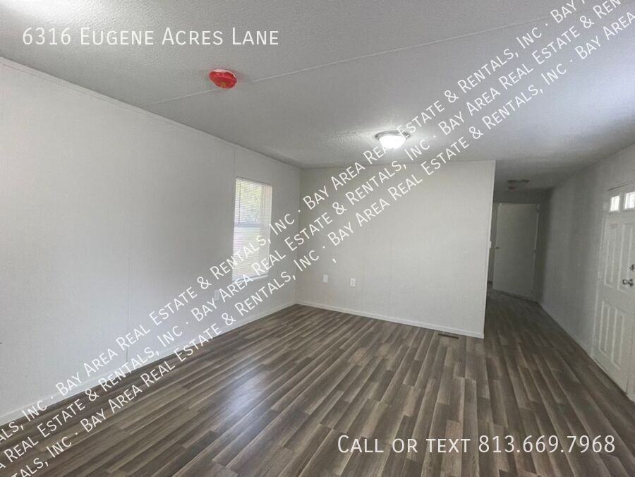 6316 Eugene Acres Ln - Photo 3 of 17