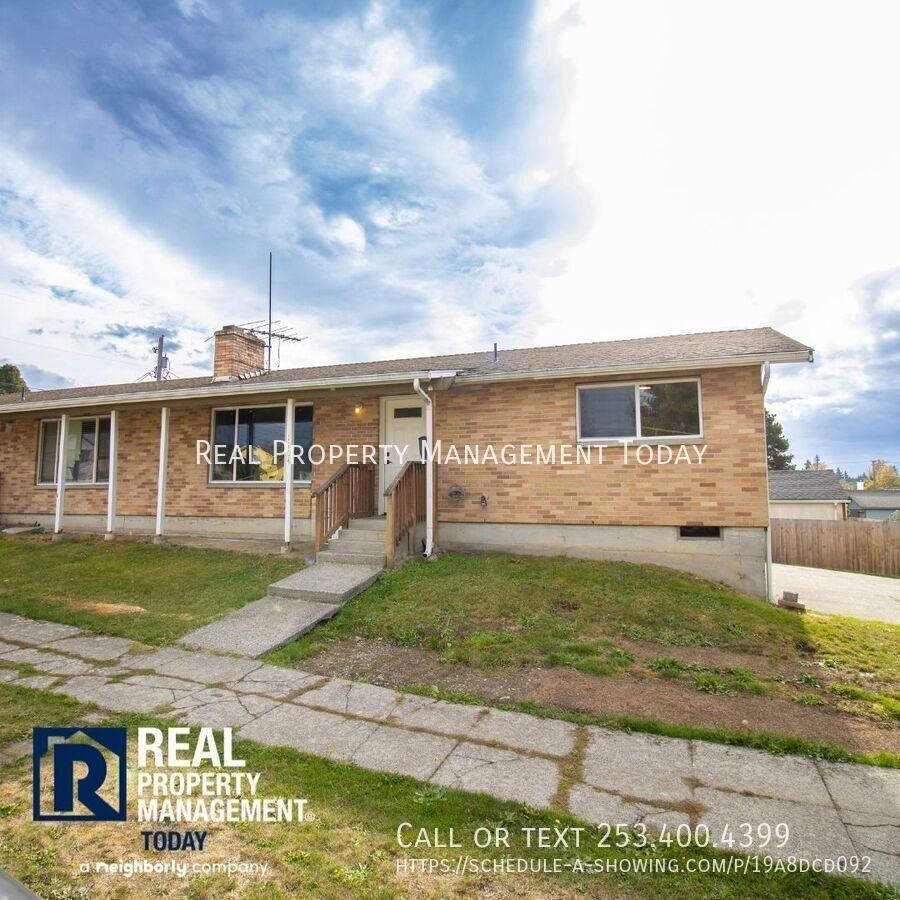 1204 S 54th St #1204 - Photo 2 of 15