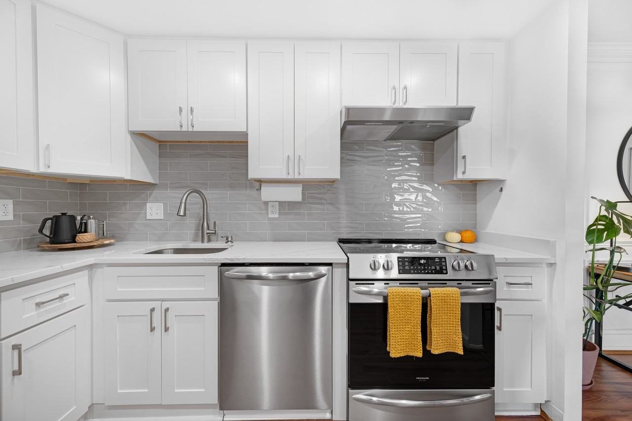 6300 Stevenson Ave #410 - Photo 6 of 20