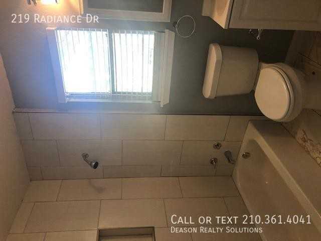 219 Radiance Ave - Photo 4 of 13