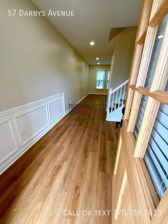 57 Darbys Ave - Photo 3 of 22