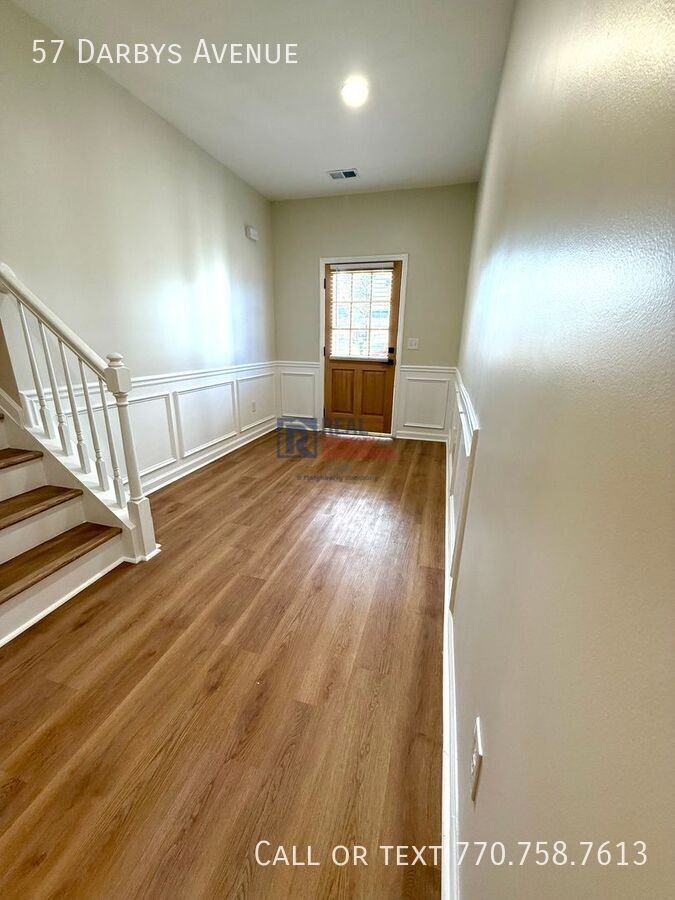 57 Darbys Ave - Photo 4 of 22