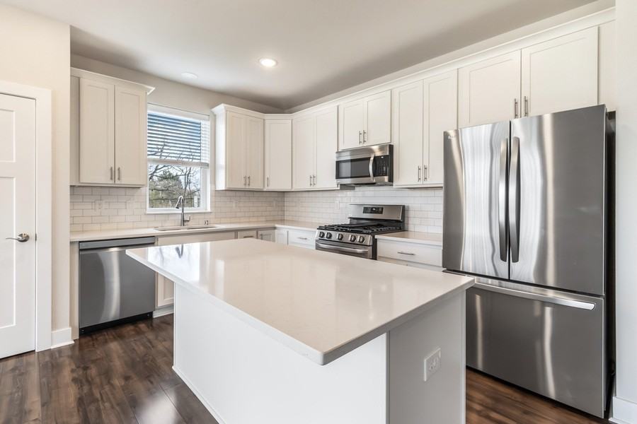 3904 18th Pl - Photo 3 of 25