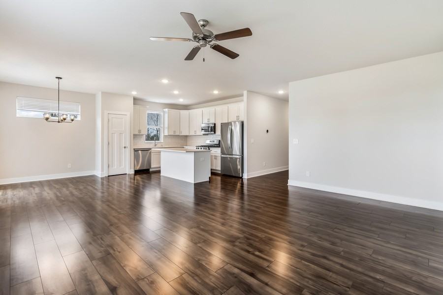 3904 18th Pl - Photo 7 of 25