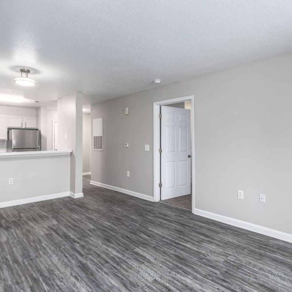 514 Coapman St #1B - Photo 5 of 13