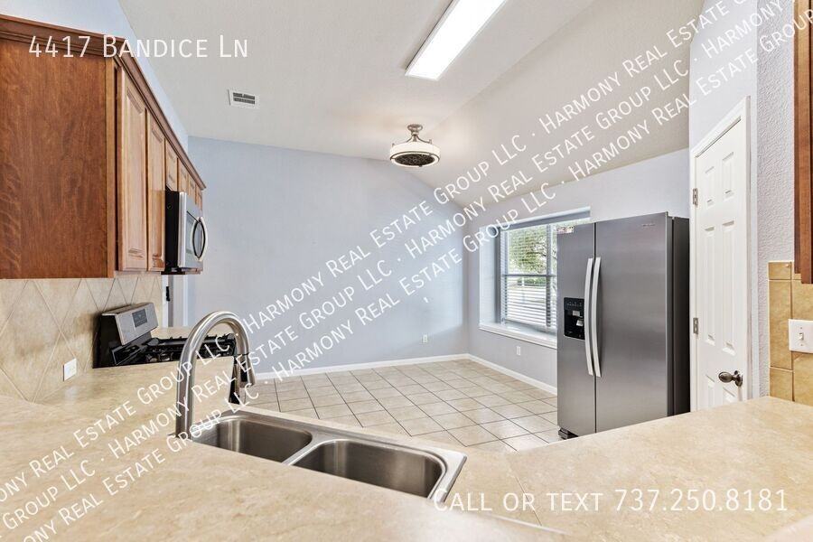 4417 Bandice Lane - Photo 3 of 15