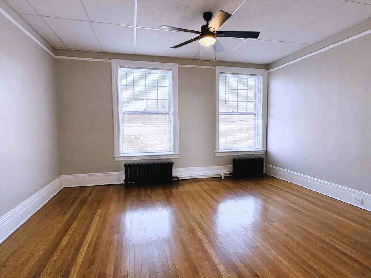 Willett Apartments - Photo 6 of 27