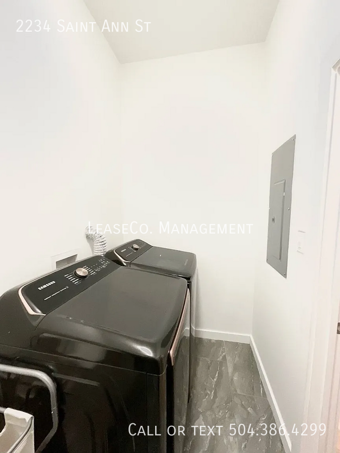 2234 Saint Ann Street - Photo 6 of 10