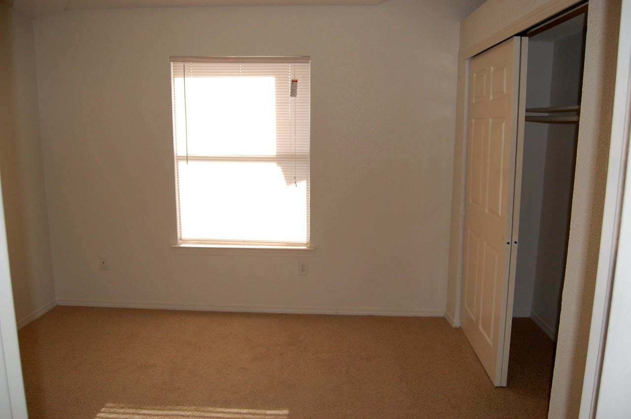 456 Von Bargen Dr #NA - Photo 2 of 9