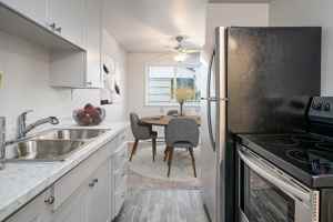 featured image of 2302 2302 - 2320 Colby Ave