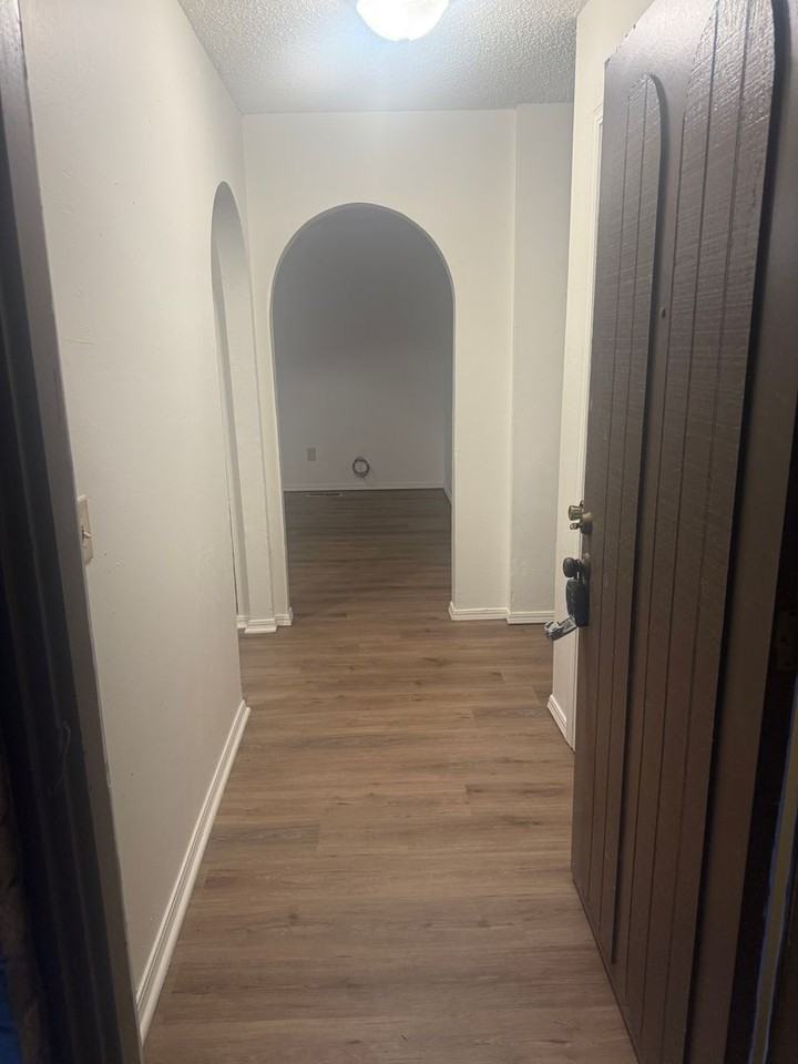 735 Willow Run - Photo 3 of 19