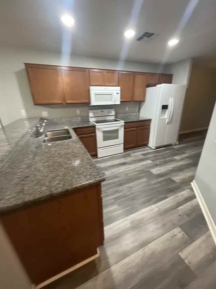 2180 East Cochise Avenue #NA - Photo 3 of 11