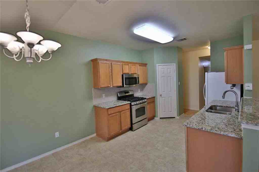 3105 Clinton Place - Photo 2 of 14